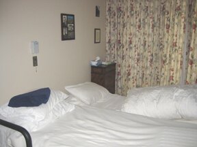 Denise made the beds.
